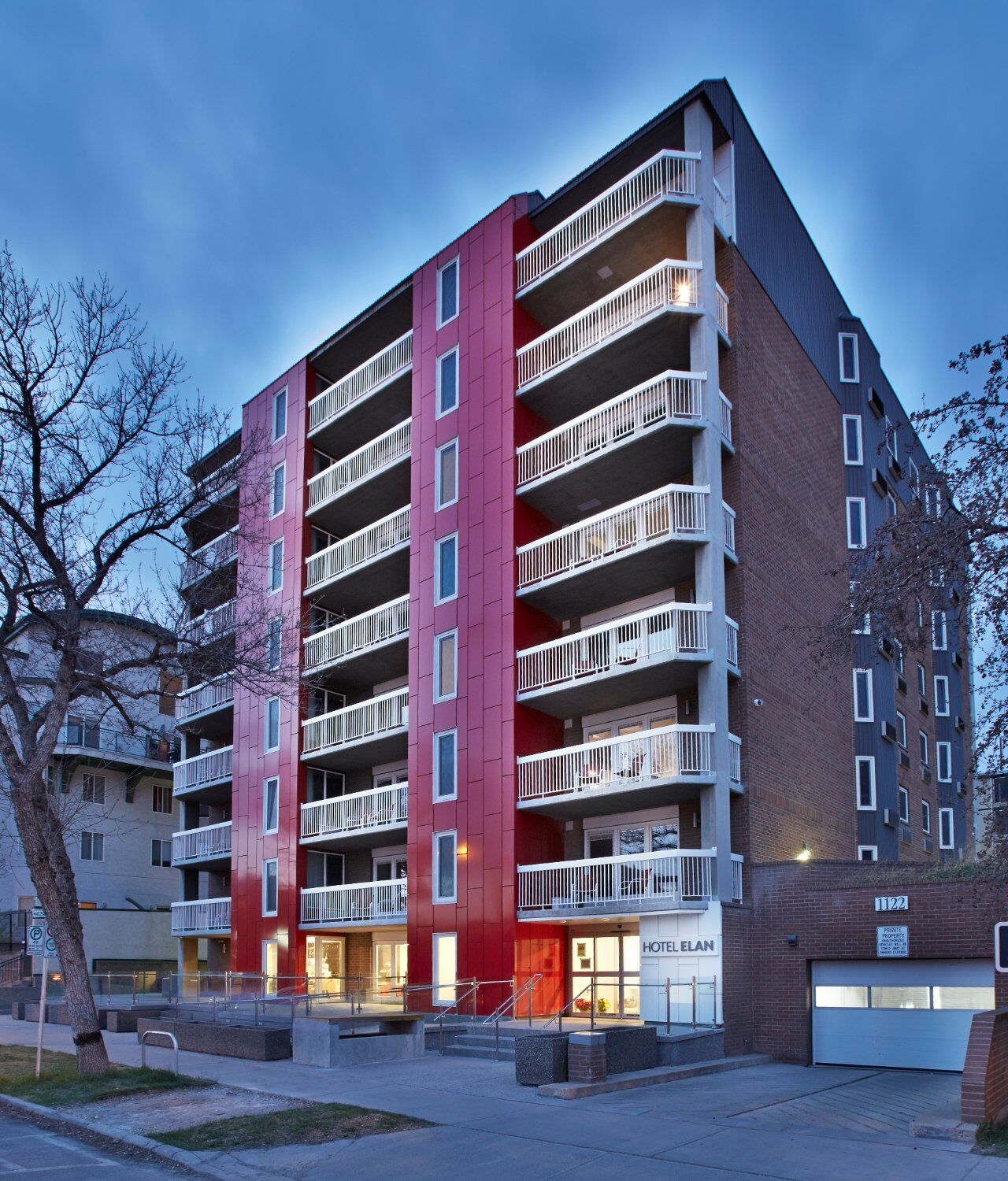Hotel Elan YYC Esterno foto